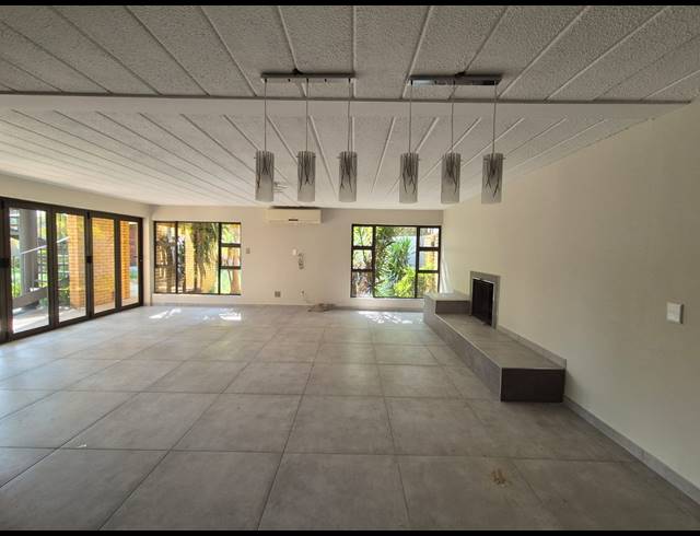 5 BEDROOM HOUSE FOR SALE IN VANDERBIJLPARK SW 5
